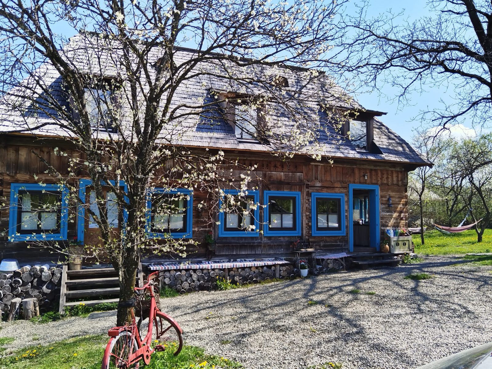 Breb's Cosy Barn